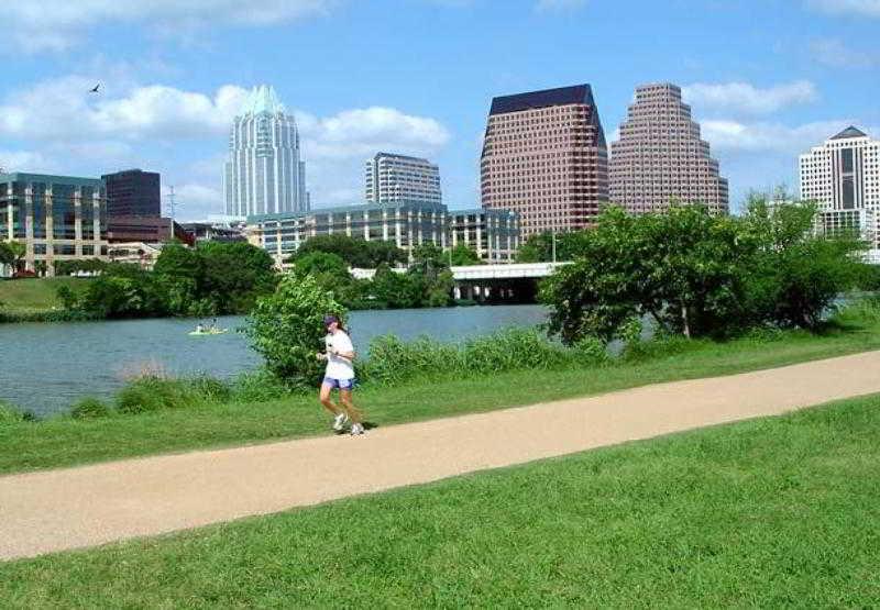 Courtyard Austin North/Parmer Lane Amenities photo